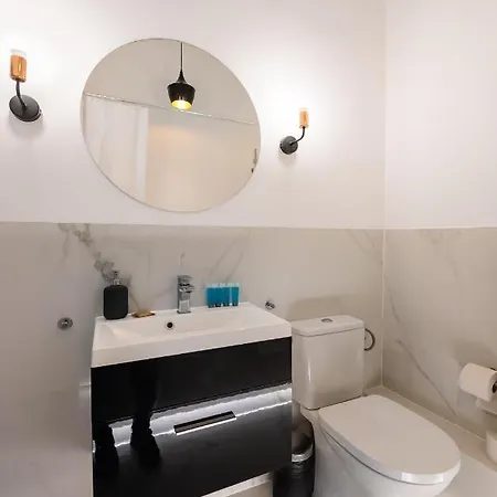 Old Town Basilisk Apartment